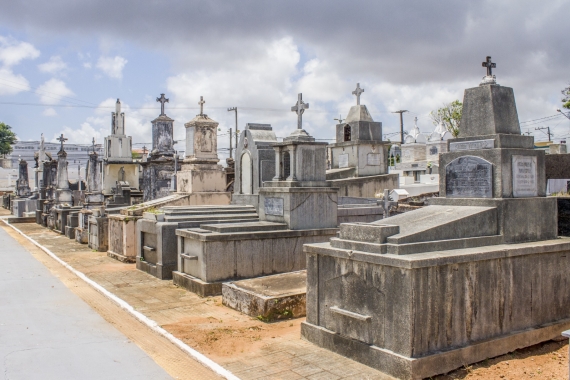 Cemitérios públicos terão horário especial de funcionamento a partir desta quarta (01)