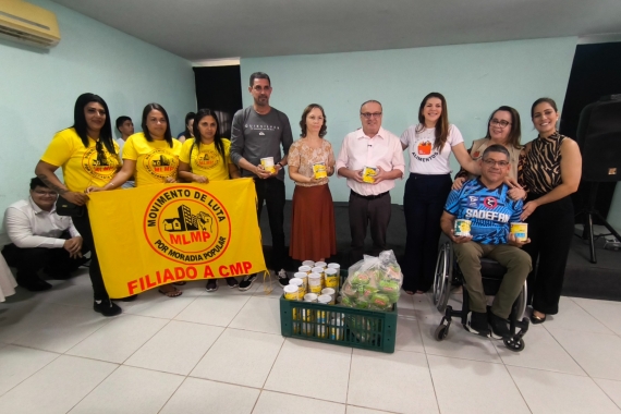 Prefeitura entrega 14 toneladas de alimentos arrecadados no São João para instituições sociais 
