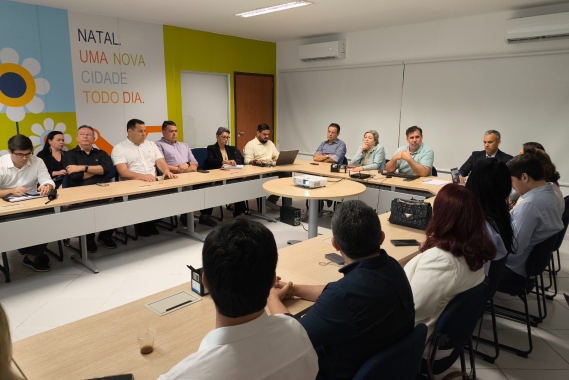 Prefeitura apresenta avanços da reforma urbanística e ambiental em reunião das Câmaras Temáticas