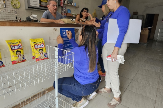 Projeto Eco Bueiros reforça descarte correto do lixo urbano no bairro da Ribeira