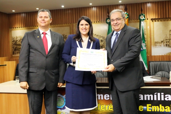 Prefeito Álvaro Dias é nomeado Embaixador da Paz
