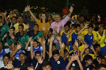 Prefeito Álvaro Dias entrega 40ª quadra reformada e abre a Copa Natal Sub-13 de Futsal