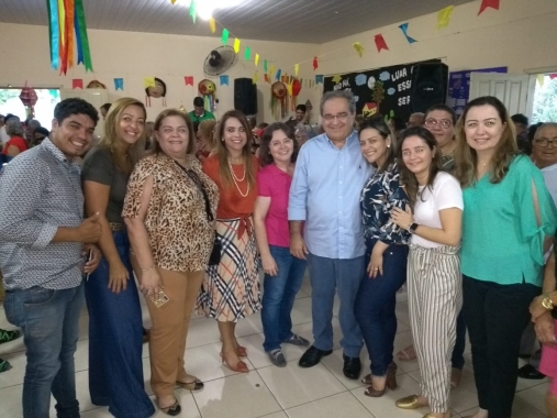 Álvaro Dias participa do São João do Centro de Convivência Marly Sarney