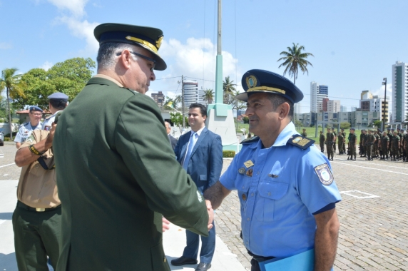 Comandante da Guarda recebe diploma de Amigo da 7ª Brigada de Infantaria Motorizada