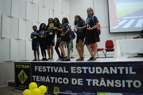 I Festival Estudantil Temático de Trânsito reúne estudantes de nove escolas municipais