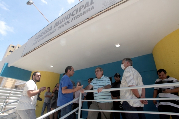 Obra da Base regional da Guarda Municipal recebe visita do Prefeito Álvaro Dias