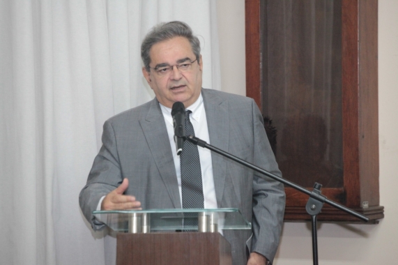 Álvaro Dias nomeia mais candidatos aprovados em concurso público da Semtas