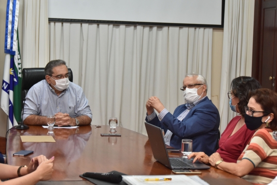 Prefeito reúne Comitê Científico para discutir novas ações contra o Coronavírus