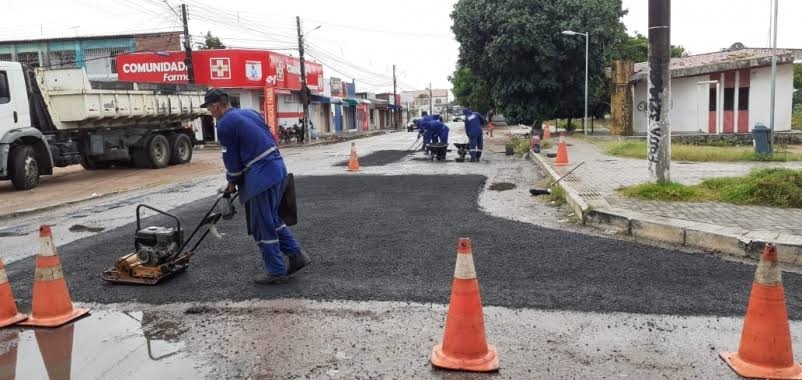 Operação tapa buracos: Pajuçara e Potengi recebem aplicação de asfalto nesta quarta-feira