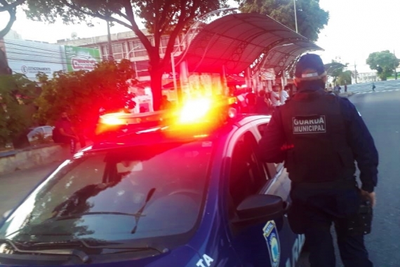 Guarda Municipal intensifica patrulhamento nas paradas de ônibus do Alecrim e Cidade Alta