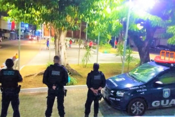 Patrulhamento noturno da Guarda apreende adolescente suspeito de praticar assaltos no Alecrim