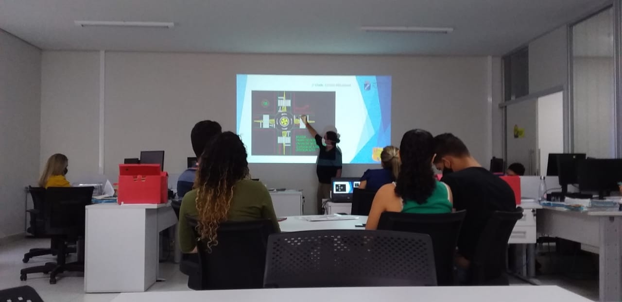 Estudo faz levantamento para instalação de mini-rotatórias no trânsito da cidade