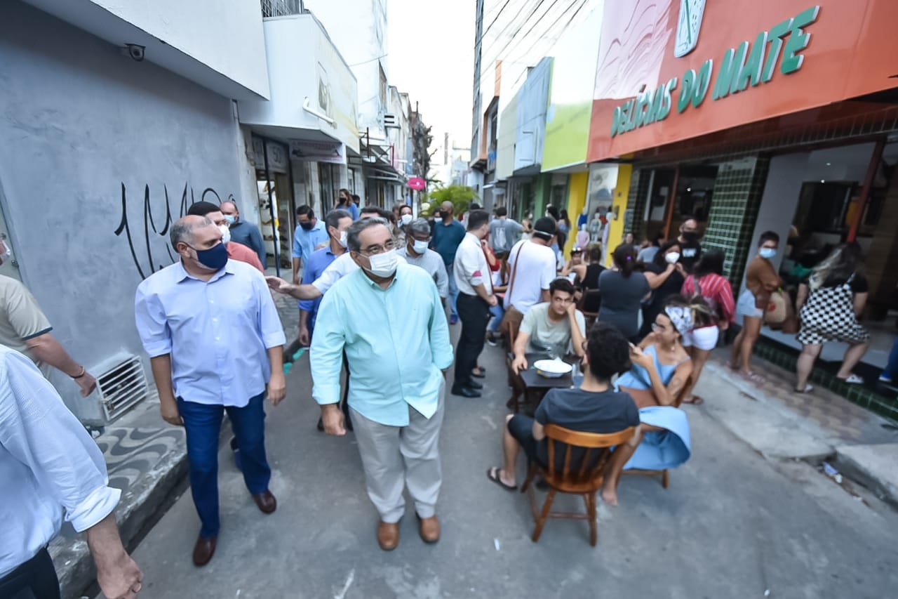 Álvaro Dias visita Centro da Cidade e sugere ampliação dos investimentos da Prefeitura no bairro