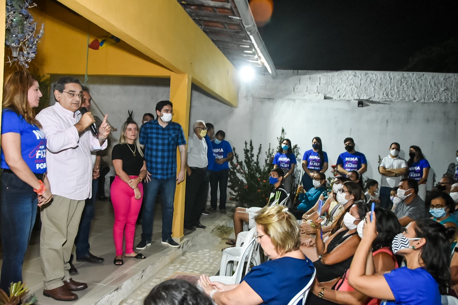 Prefeito Álvaro Dias se reúne com moradores do conjunto Jardim Brasil