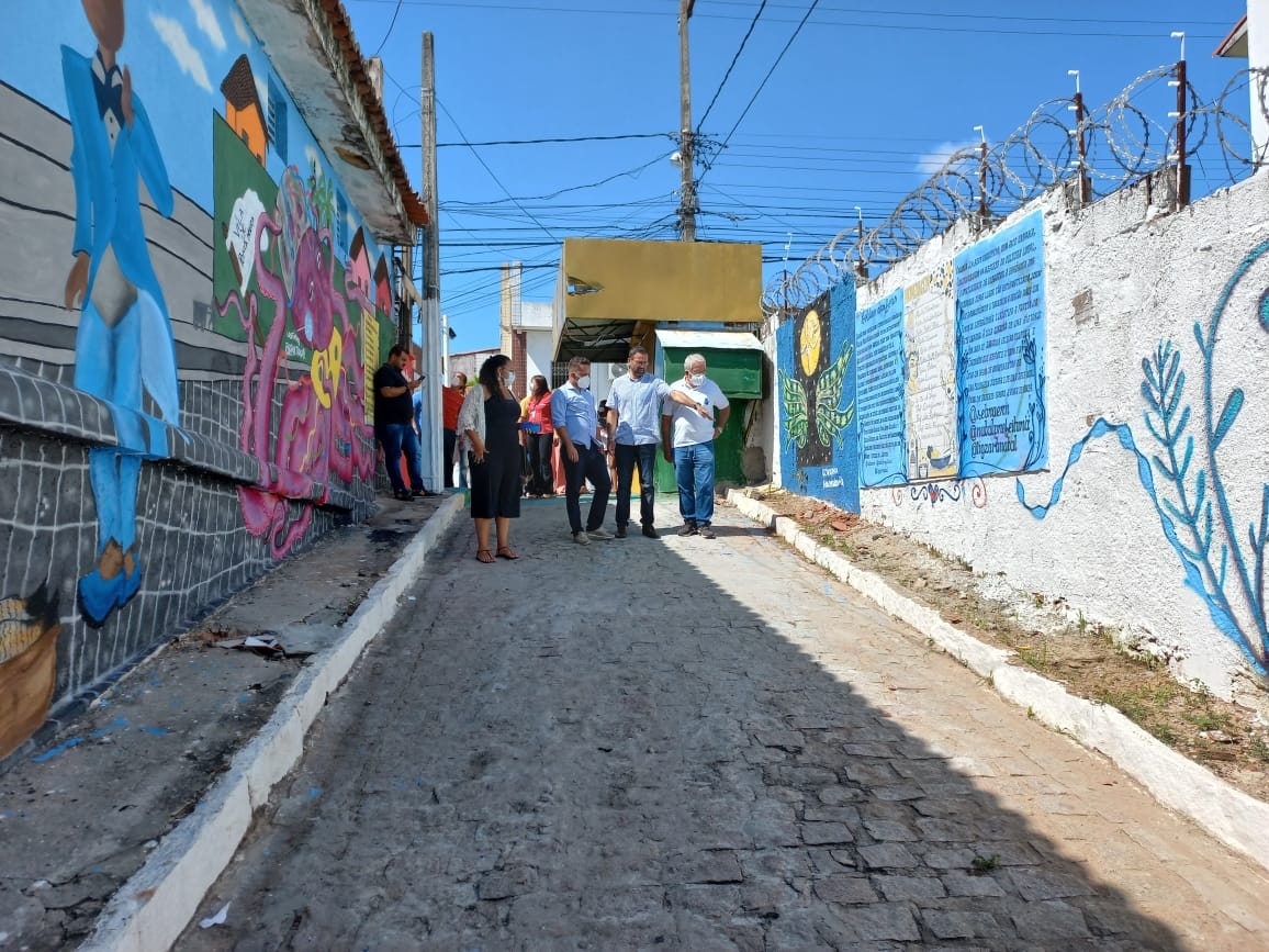 Ação integrada entre secretarias visa recuperar equipamentos da Vila de Ponta Negra