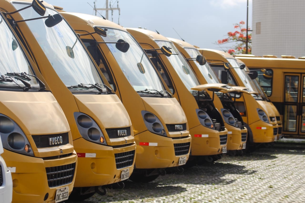  Ônibus do transporte escolar da Rede Municipal de Ensino passam por vistoria