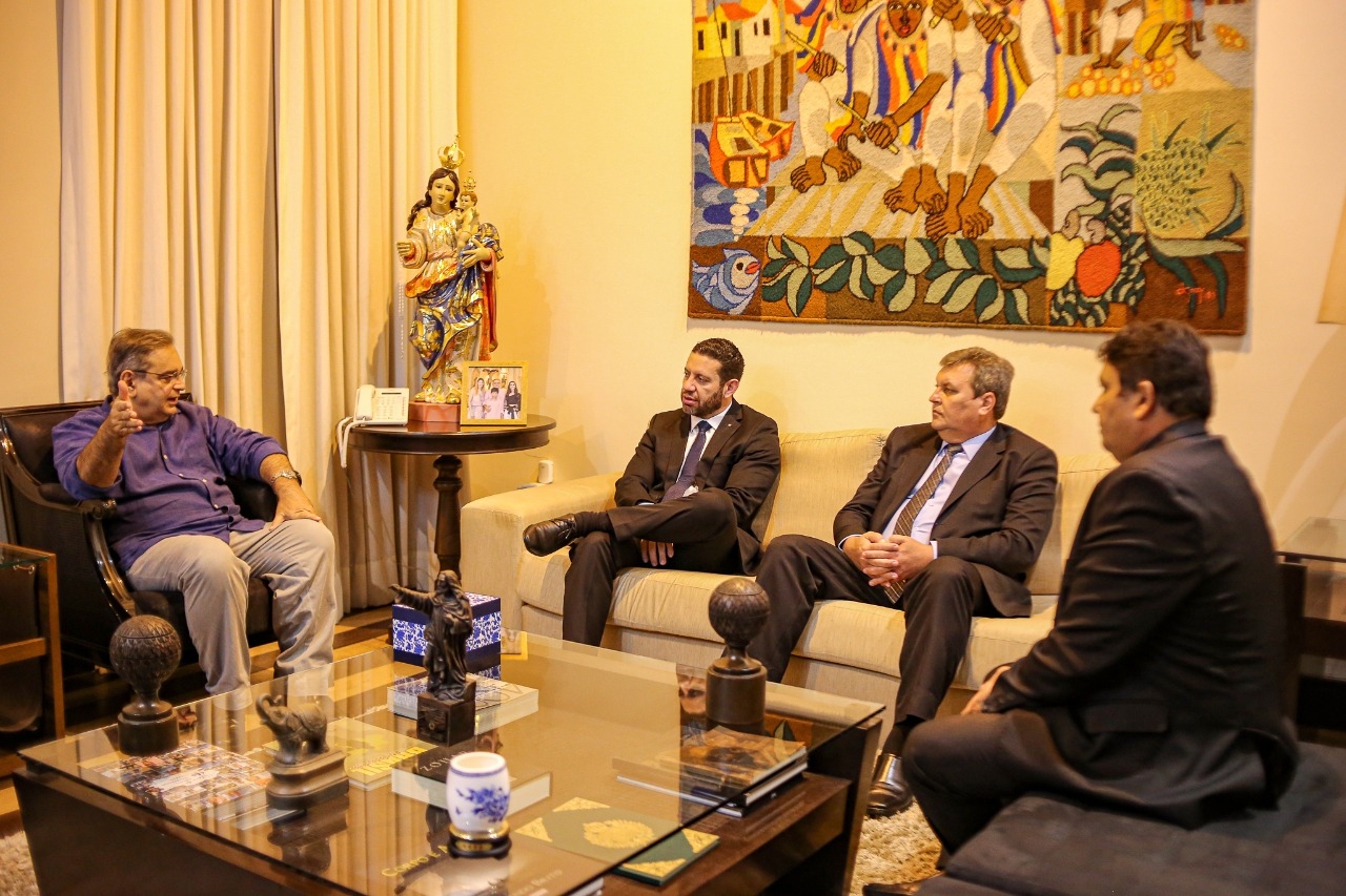 Prefeito recebe novo vice-presidente de governo do BB, que elogia gestão fiscal de Natal 