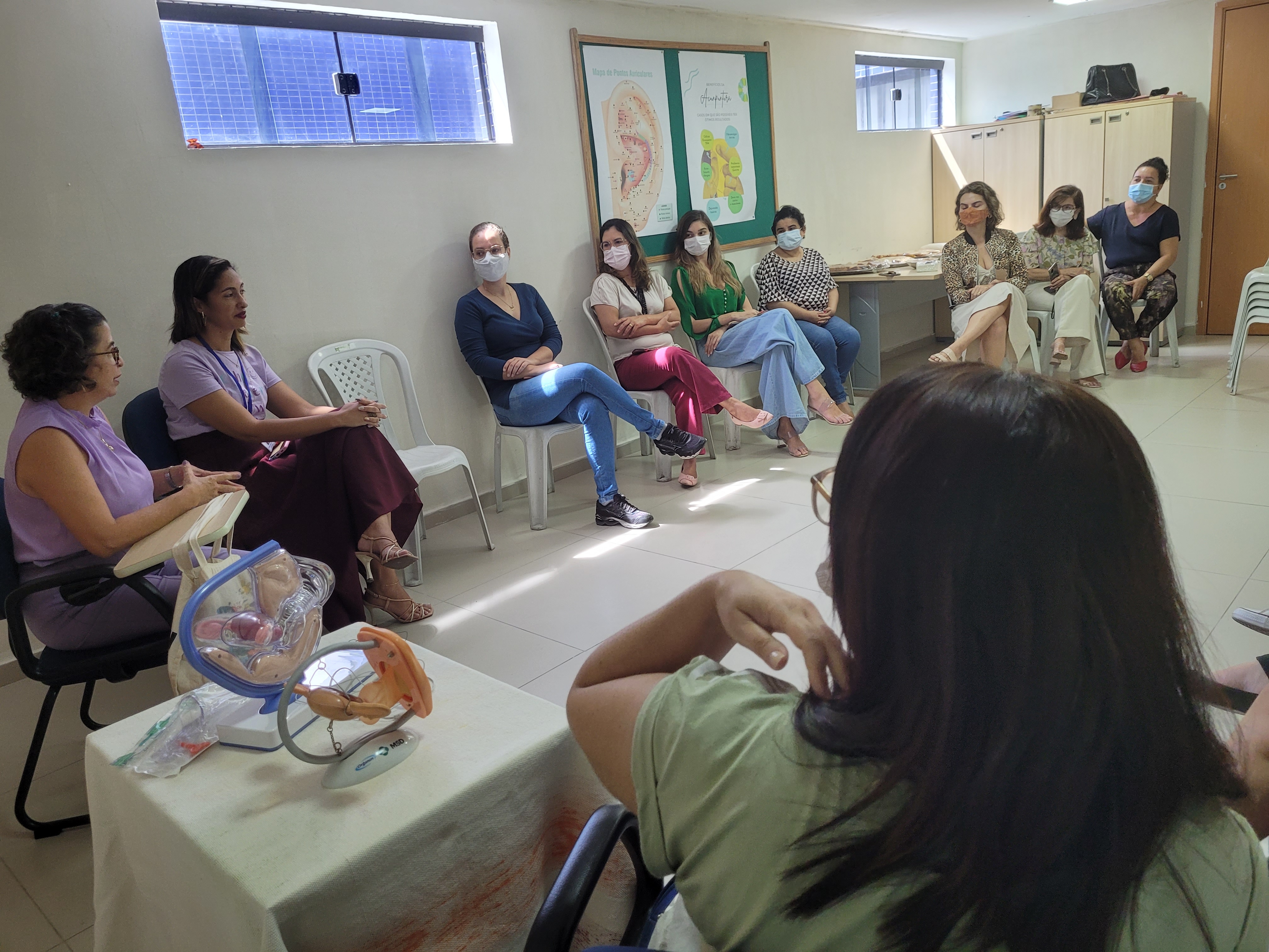 Servidoras da Semurb participam de roda de conversa sobre prevenção do câncer de colo de útero