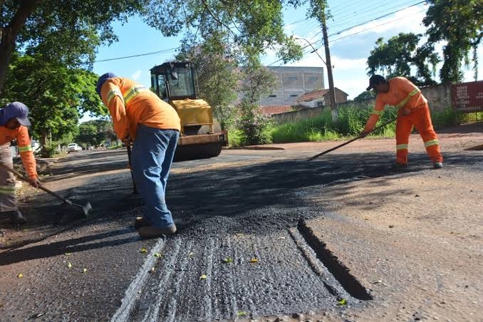 Felizardo Moura recebe serviços de aplicação de asfalto nesta quinta-feira