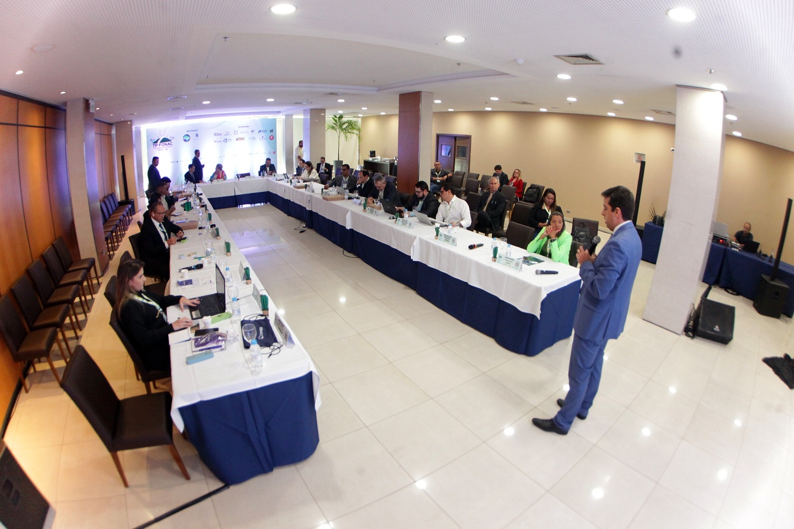 Boas práticas de governança e regimes previdenciários são debatidos em segundo dia do Fonac