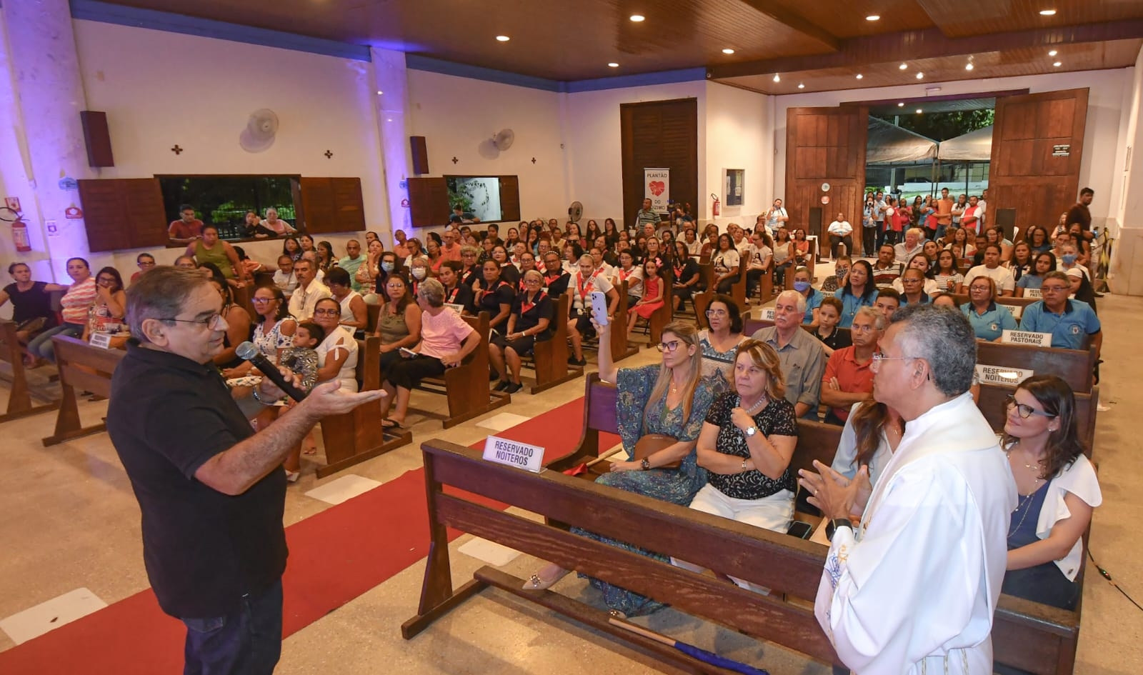 Prefeito Álvaro Dias apresenta projeto do Santuário de Fátima aos devotos