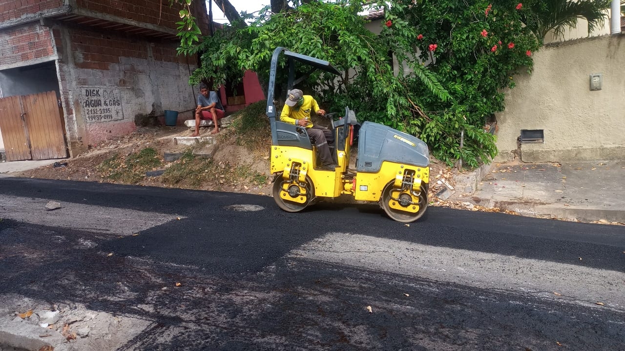Cidade Nova Potengi recebem serviços de tapa buracos nesta terça-feira