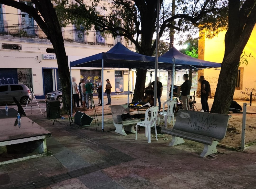 Semurb fiscaliza eventos e autua proprietário de terreno por uso de motosserra