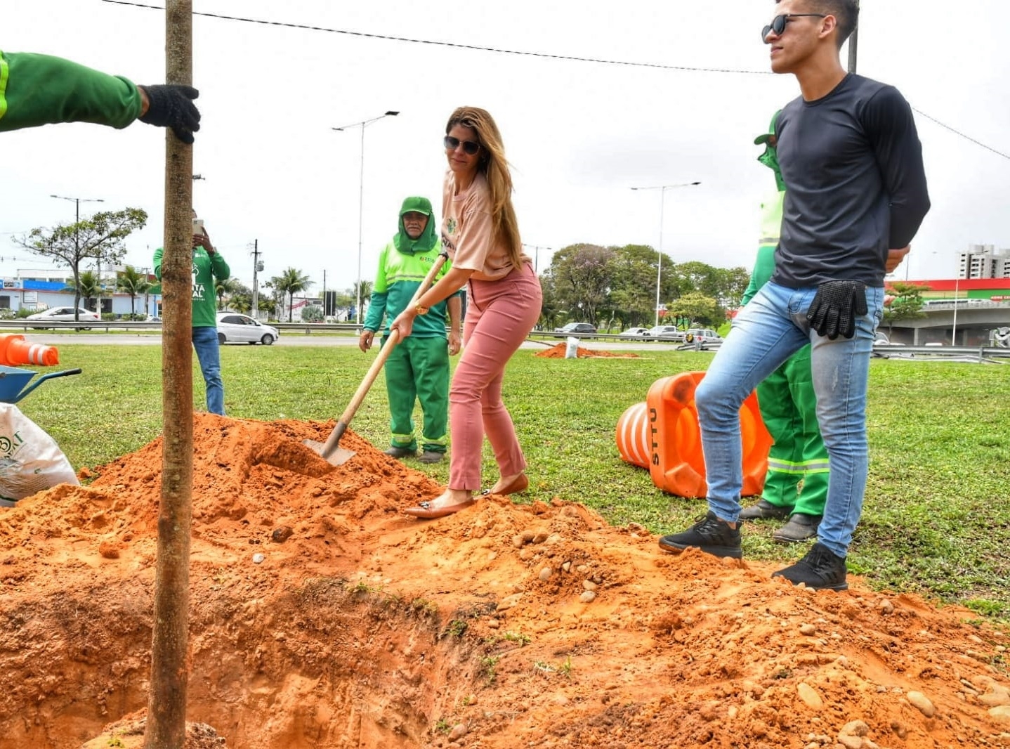 Em celebração do Dia da Árvore, programa Planta Natal realiza nova ação de plantio