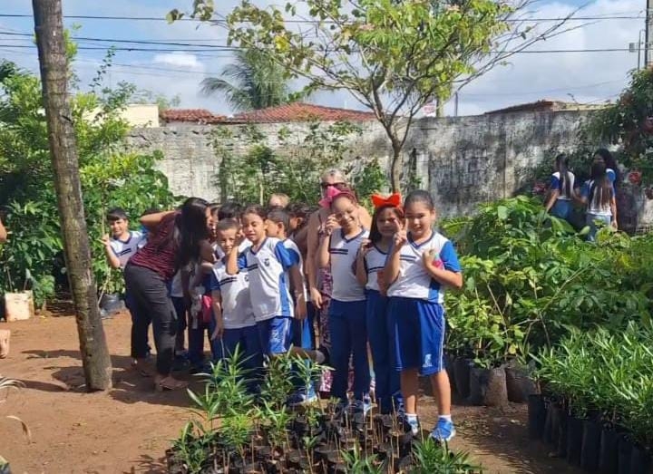 Horto recebe alunos da rede municipal de ensino 