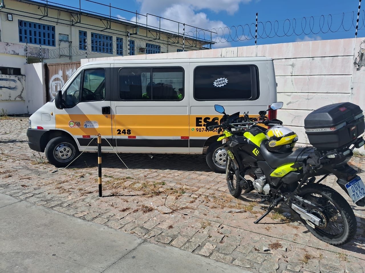 Criança esquecida em van é salva por agentes da STTU