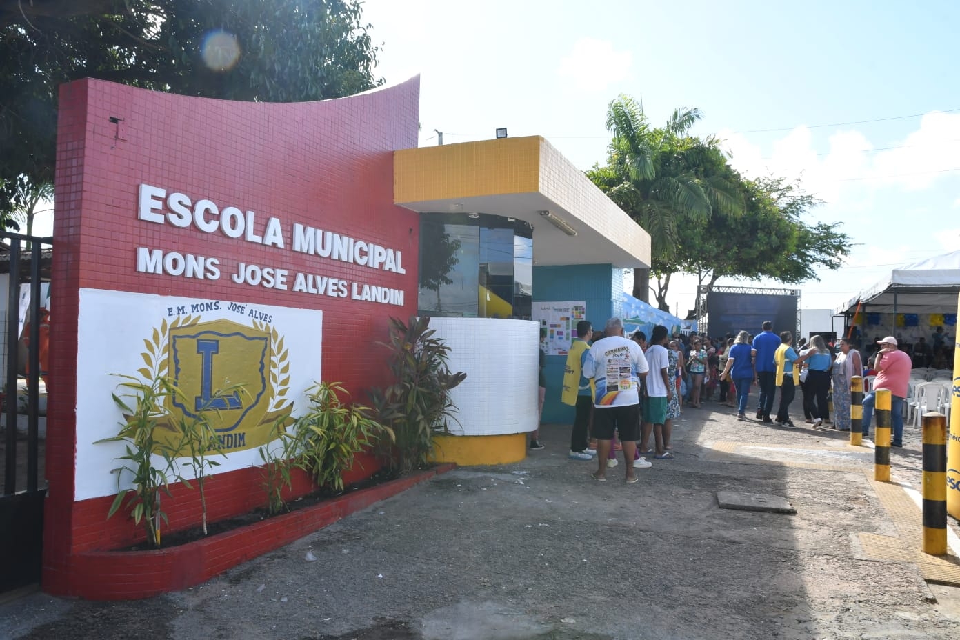 Participa Natal leva atendimentos ao bairro Potengi