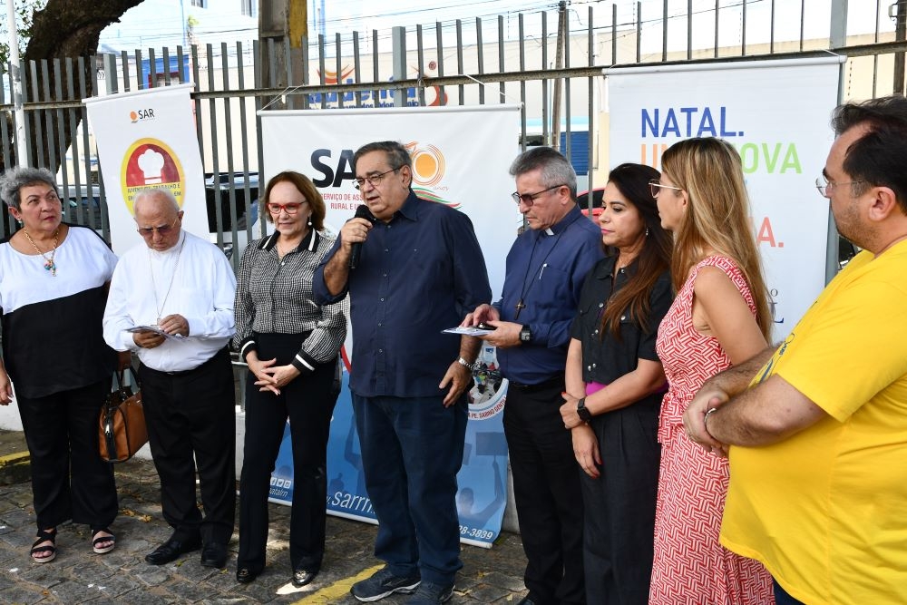Prefeitura entrega veículos para o Serviço de Assistência da Arquidiocese de Natal