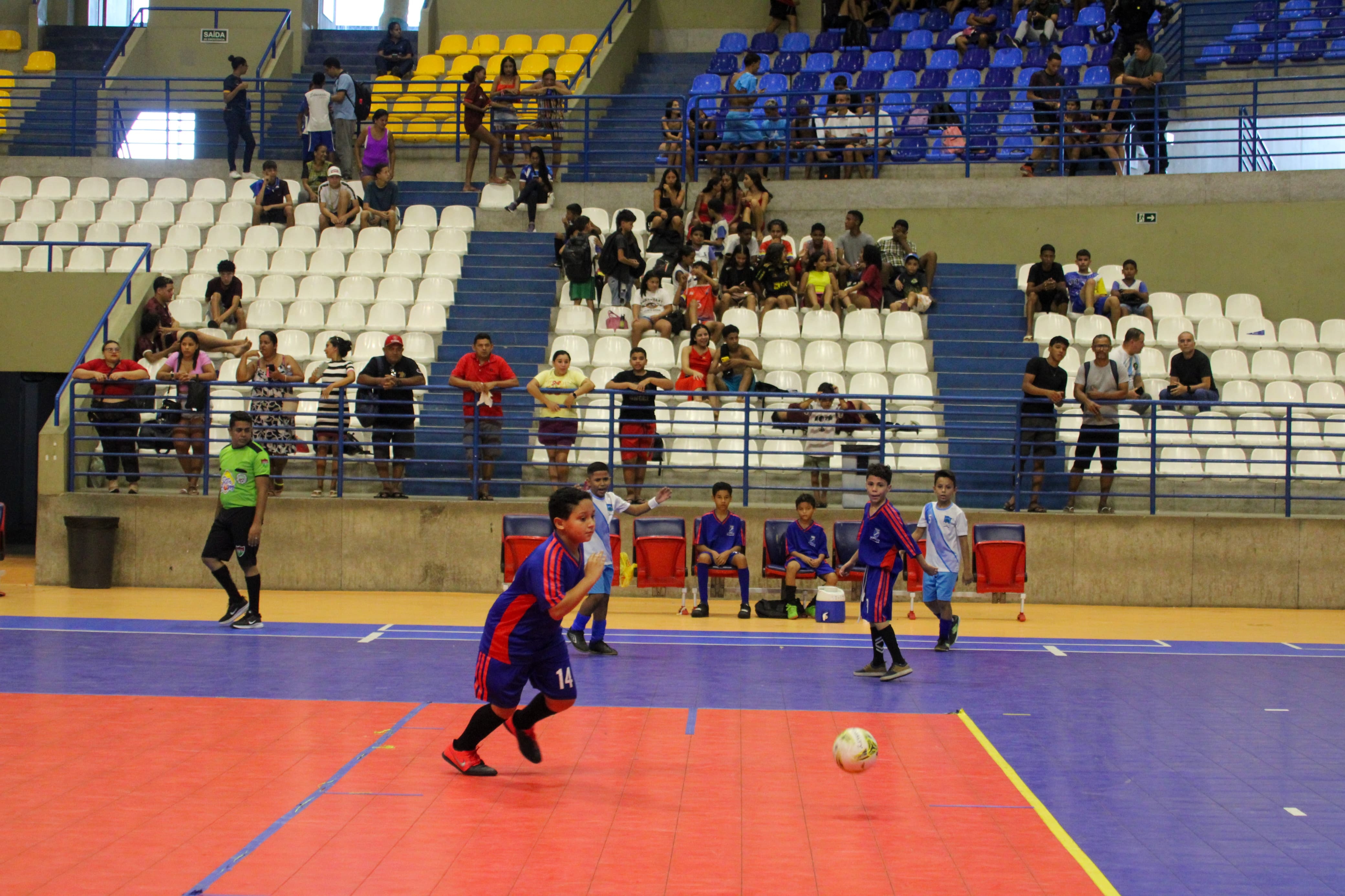 Competição de Futsal dos Jogos Escolares Municipais chegam às semifinais