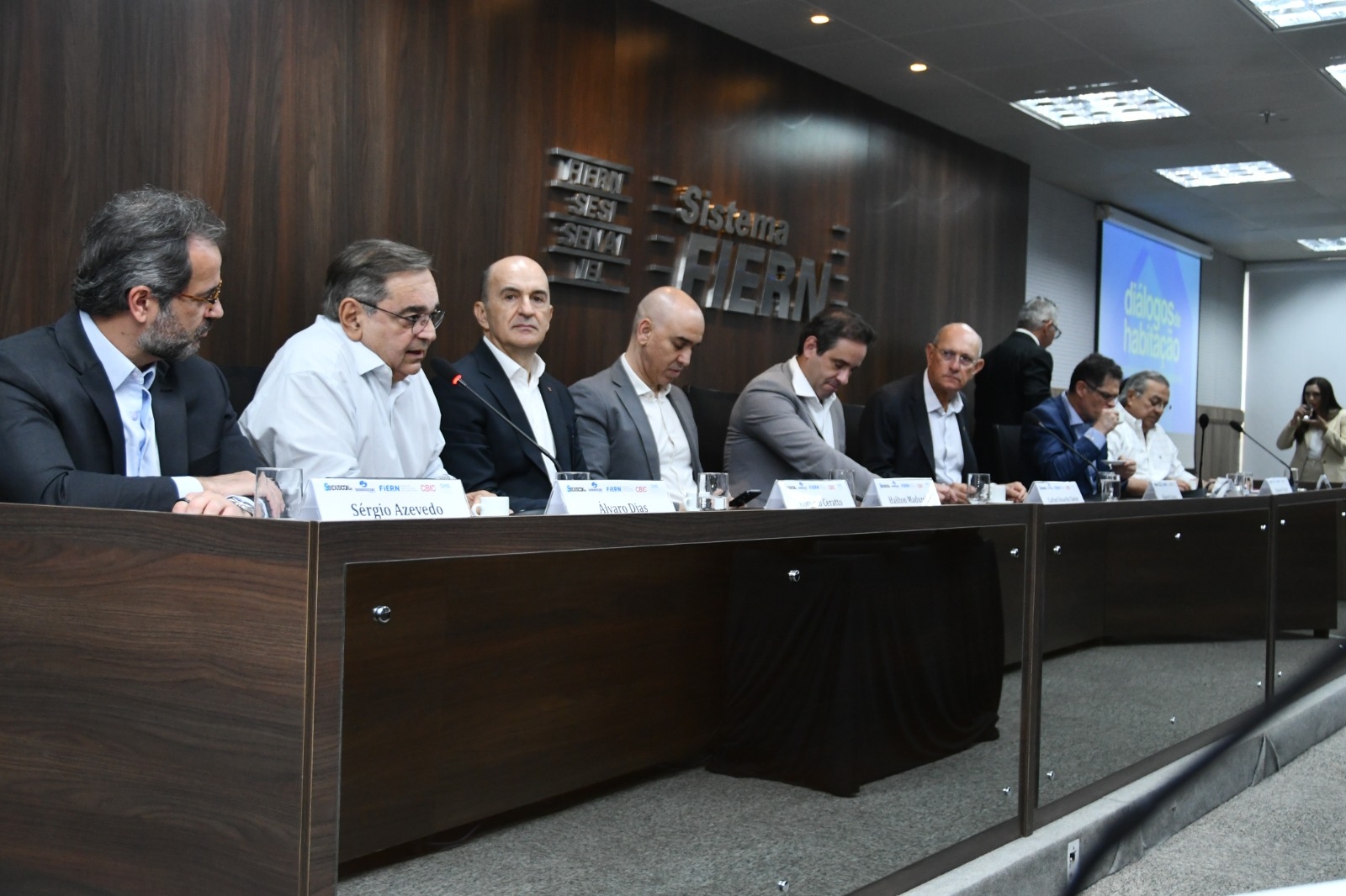 Prefeito Álvaro Dias participa da abertura de Seminário na Fiern