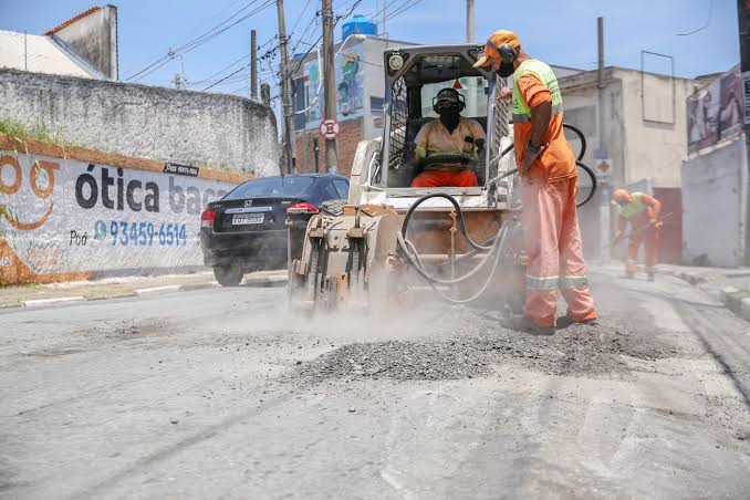 Operação tapa buracos atende a Cidade da Esperança e Cidade Alta 