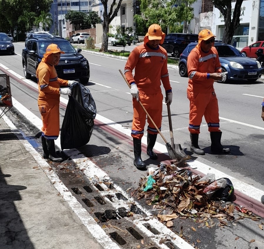 URBANA intensifica operações de limpeza em áreas críticas após chuvas em Natal 