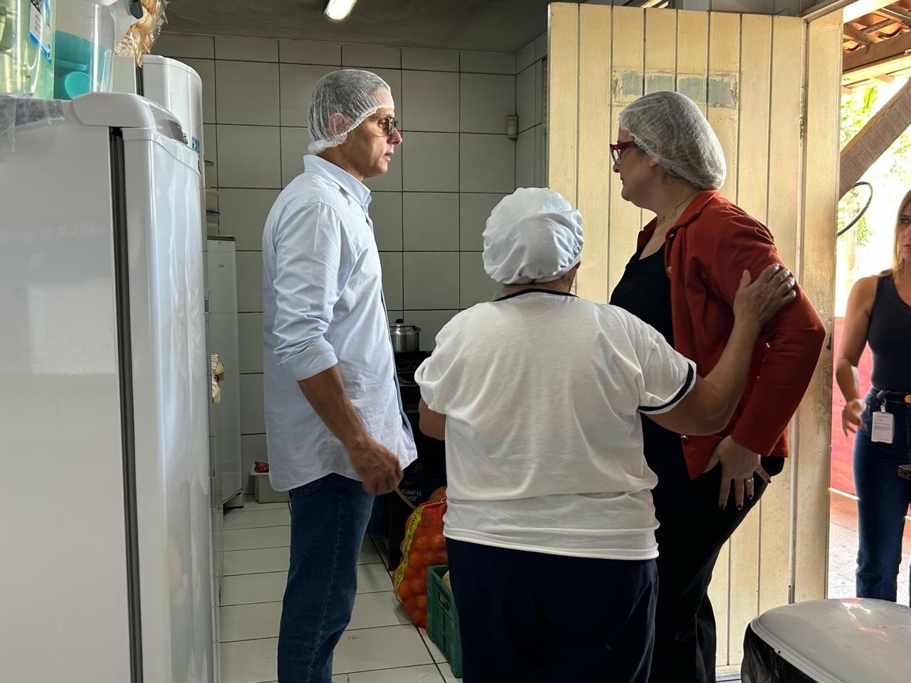 Secretário de Educação verifica o Atendimento Educacional Especializado em CMEI na Zona Oeste