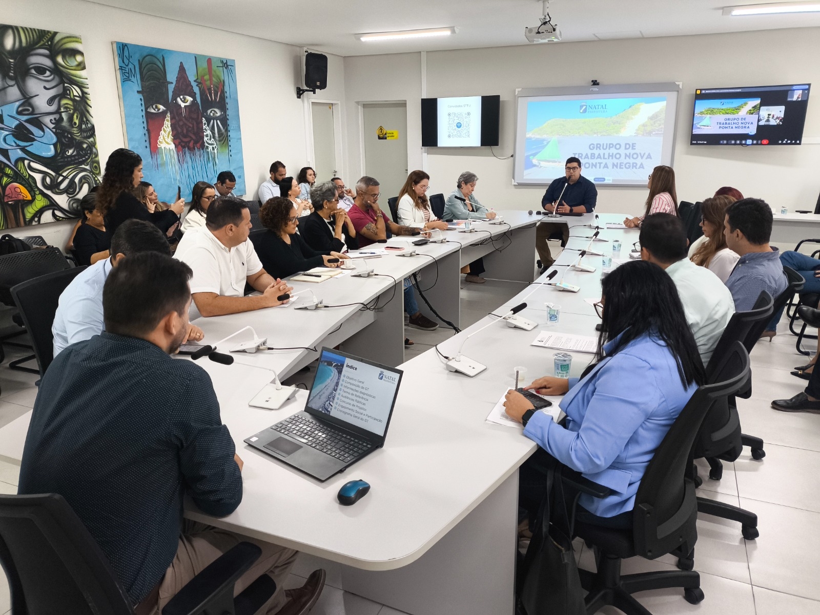 Prefeitura realiza reunião com secretariado para discutir diretrizes da orla da "Nova Ponta Negra"