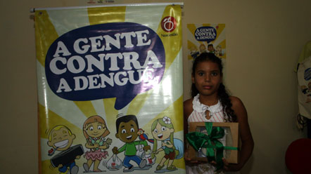 Vencedores do concurso A Gente Contra a Dengue recebem pr&ecirc;mios