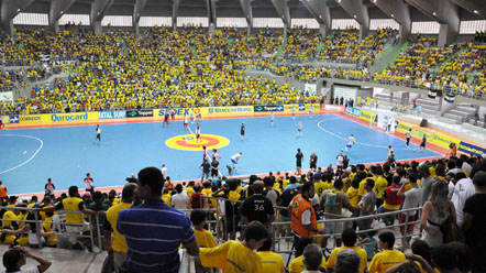 Gin&aacute;sio N&eacute;lio Dias &eacute; palco de mais um show da sele&ccedil;&atilde;o brasileira de futsal