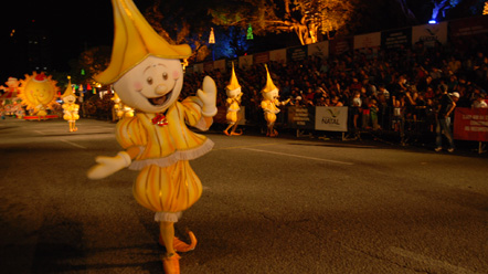 Desfile Estrela do Natal faz sua &uacute;ltima apresenta&ccedil;&atilde;o em 2009 com boa aceita&ccedil;&atilde;o dos natalenses