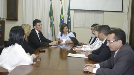 Prefeita recebe procurador geral de Justi&ccedil;a Manoel Onofre Neto