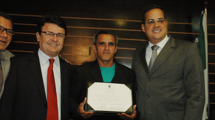 Fot&oacute;grafo da Secom &eacute; homenageado pela C&acirc;mara Municipal de Natal