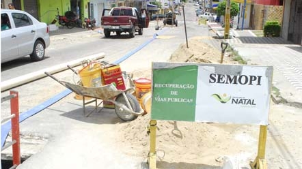 Semopi prossegue com os trabalhos de recupera&ccedil;&atilde;o de vias